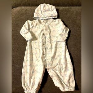 Kissy Kissy NB Converter Gown and Hat